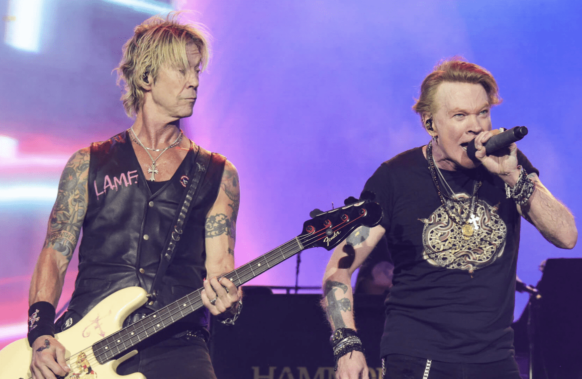 Duff McKagan descreve Axl Rose como um grande líder Ele leva isso