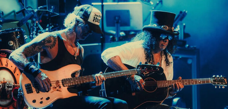 Guns N’ Roses em Istambul: Show marca o retorno de “Out Ta Get Me” e “Down On The Farm”; Confira setlist e vídeos