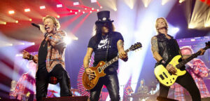 Guns N’ Roses em Cuiabá deve atrair fãs de todo o país e movimentar R$ 400 mi